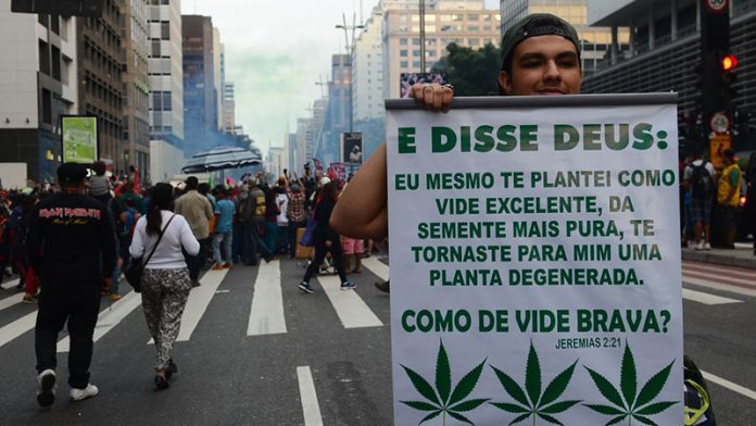 STF forma 4 a 0 a favor da descriminalização da maconha
