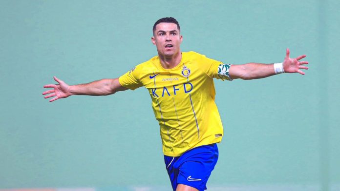 Cristiano brilha pelo Al-Nassr, mas se irrita com Daronco