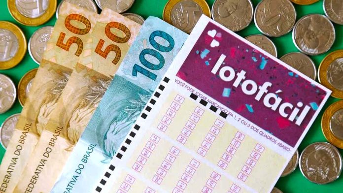 Veja os números sorteados da Lotofácil nesta terça (19)
