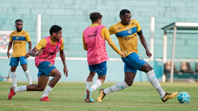 Rumo ao nordeste: Paysandu encerra trabalhos em Belém